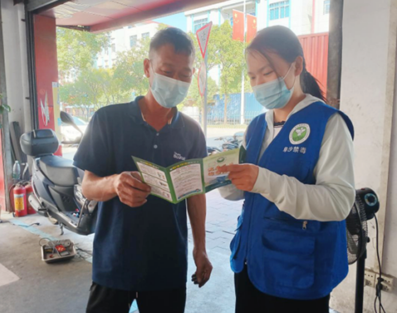 阜沙鎮(zhèn)禁毒信息〔2022〕第252期--【禁毒攻堅】“抗疫防毒你我他，健康社區(qū)靠大家”-阜沙開展禁毒