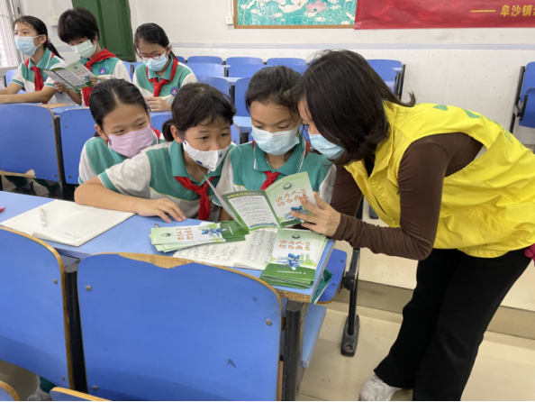 阜沙鎮(zhèn)禁毒信息〔2022〕第254期--【禁毒攻堅】“無毒青春，健康校園”—阜沙鎮(zhèn)開展禁毒宣傳進校園